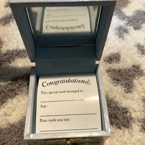 Toothfairy Box and Notecard - Picture 7 of 9